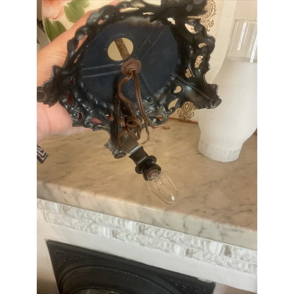 Vintage Oil‎ Lamp Converted To Electrical Flower Floral Hurricane Brass
